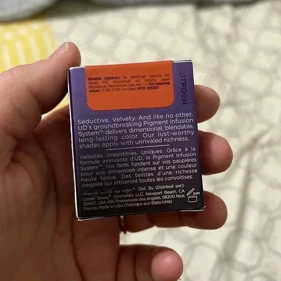 Urban Decay Spike Eyeshadow Single - Picture 3 of 4